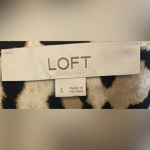LOFT- Animal Print Sleeveless Blouse Size L - Picture 10 of 10